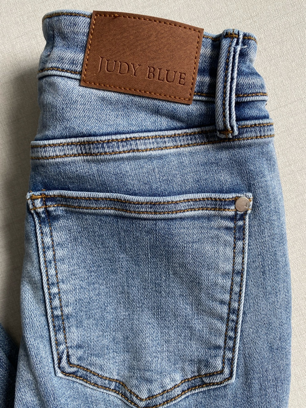 Judy Blue Mid Rise Trouser Flare Jeans Size 0/24 Regular Light Wash Blue Stretch - Picture 16 of 16
